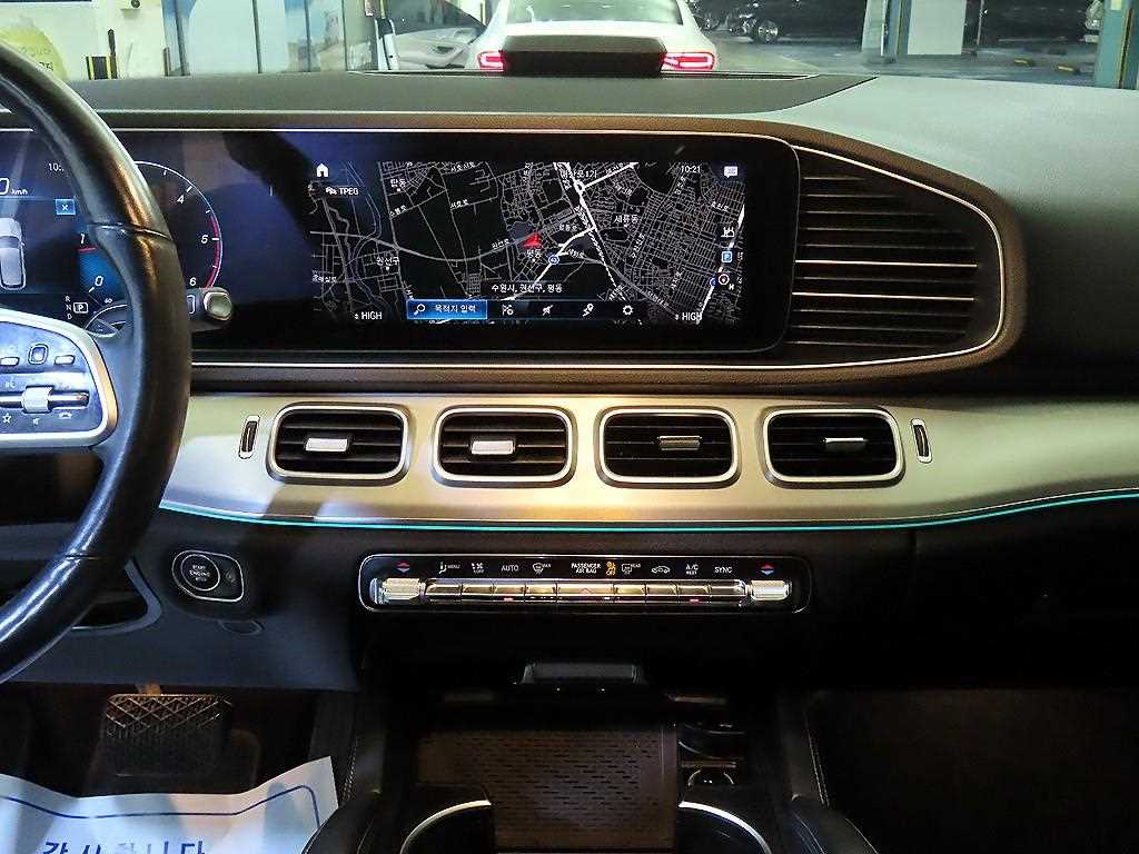 Mercedes Benz GLE Class - Vista 11