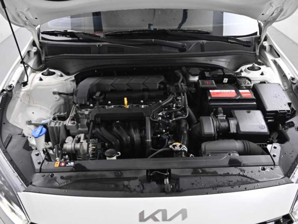 KIA K3 - Vista 6