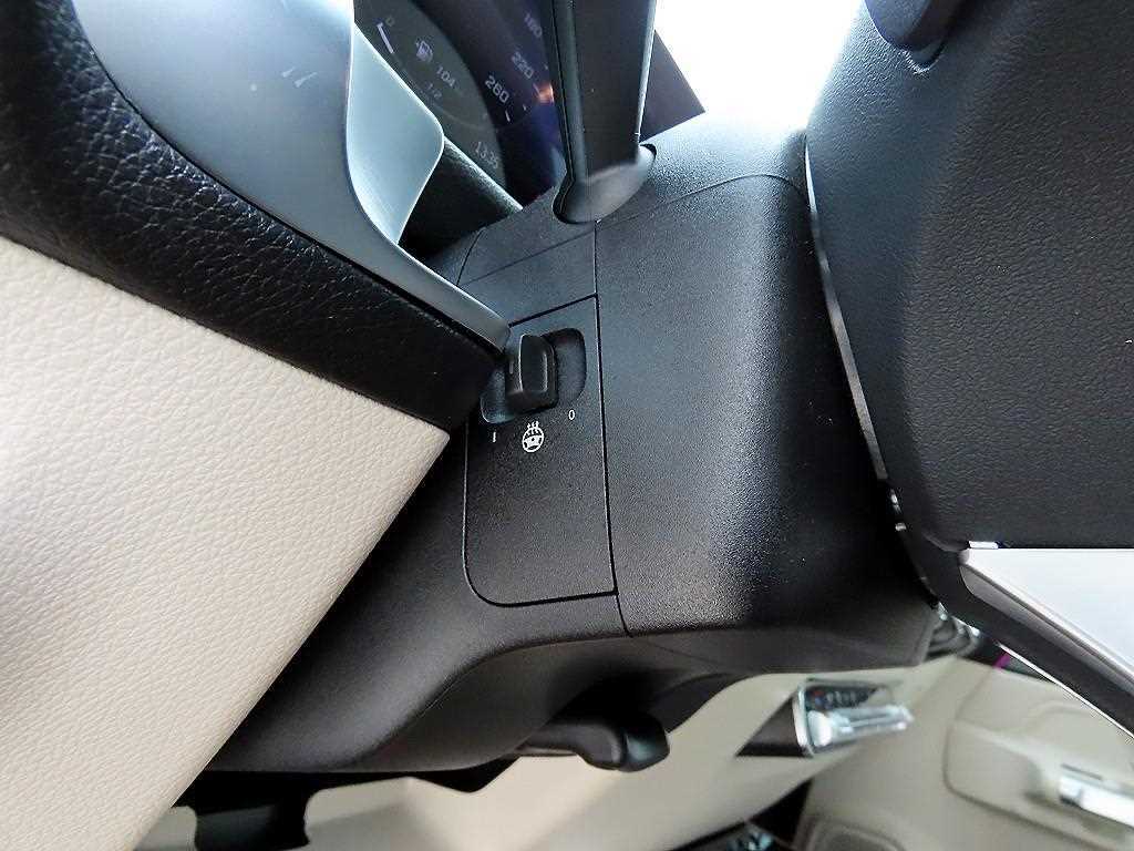 Mercedes Benz GLB Class - Vista 12