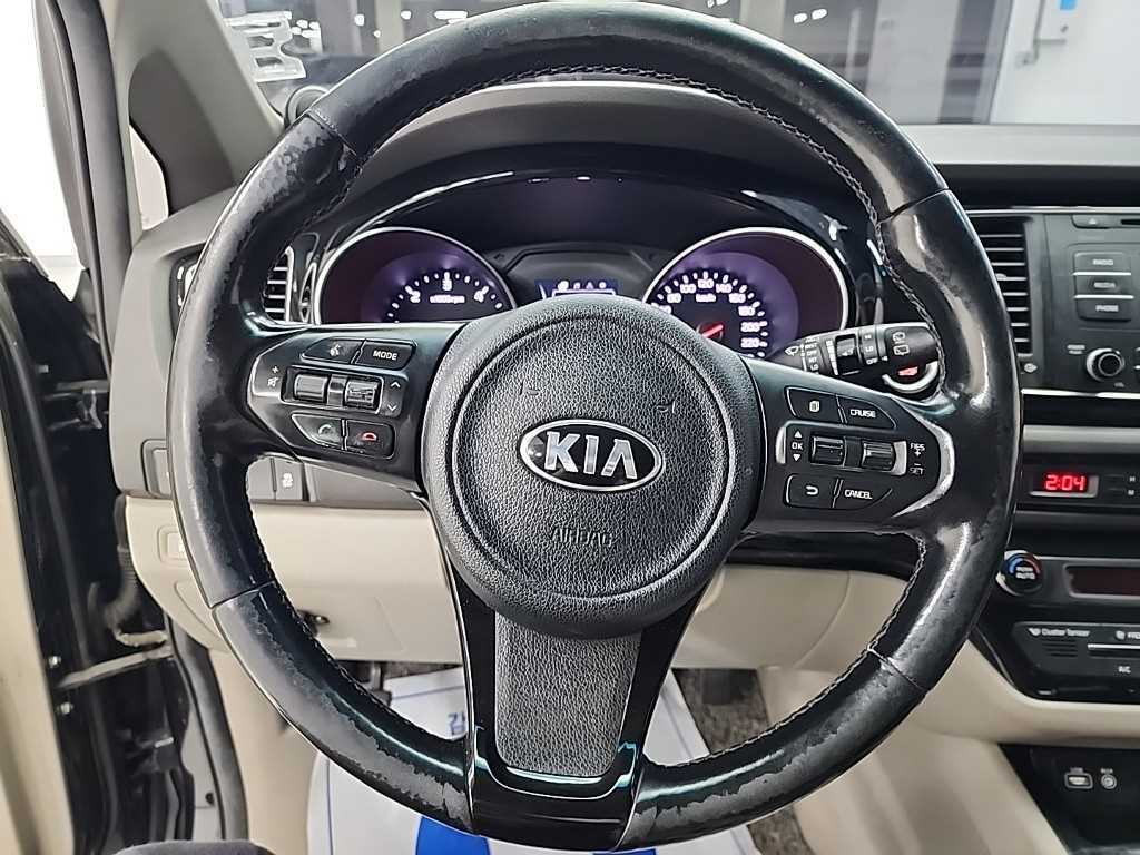 KIA Carnival 2015 - Importación desde Corea - HF Imports Iquique - Foto 16