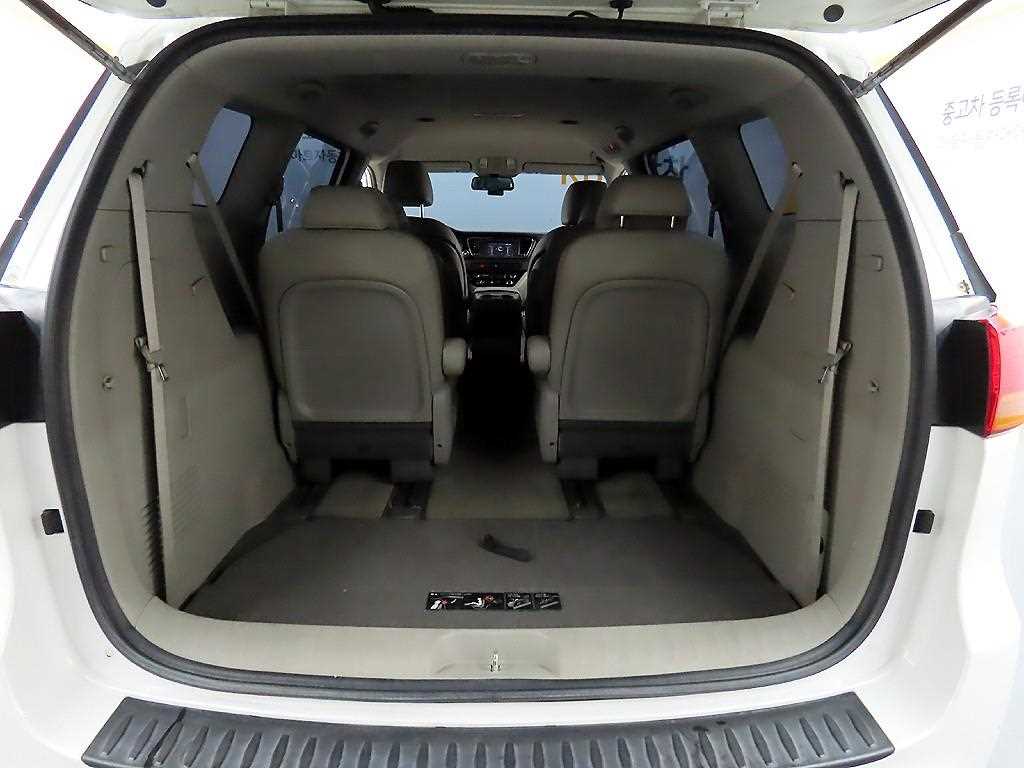 KIA Carnival 2016 Negro - Importación desde Corea - HF Imports Iquique - Foto 18