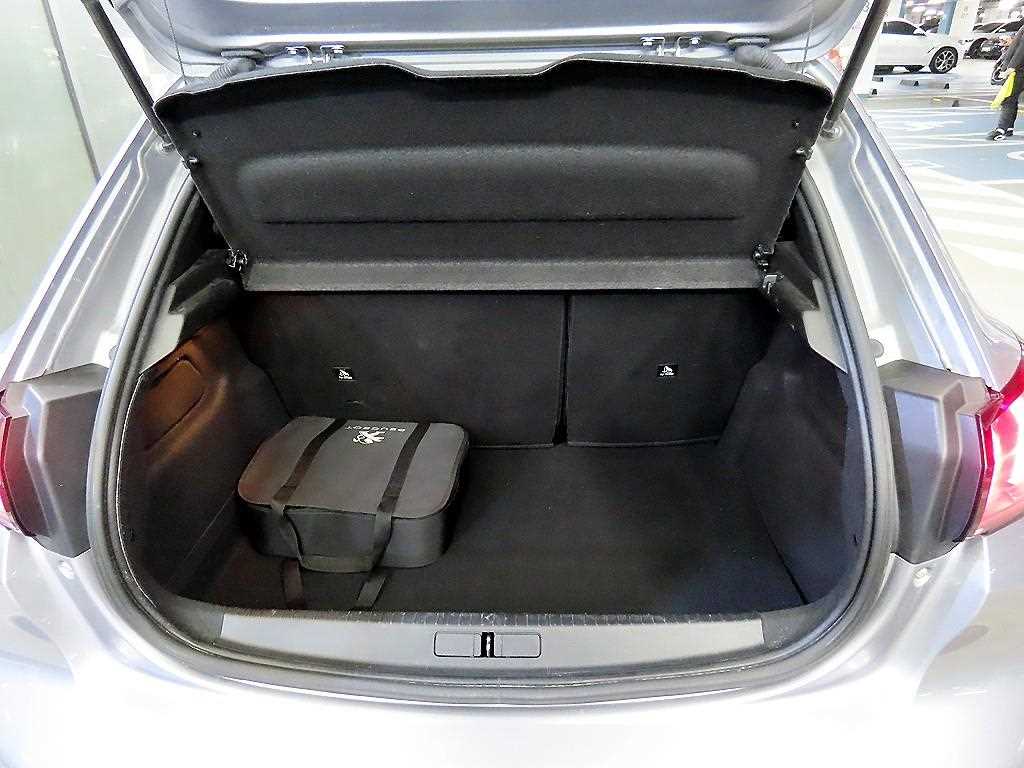 Peugeot 208 2022 Gris - Importación desde Corea - HF Imports Iquique - Foto 18