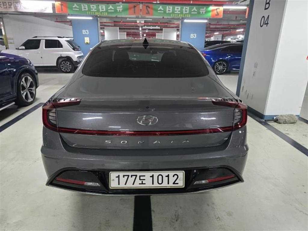 HYUNDAI Sonata - Vista 7