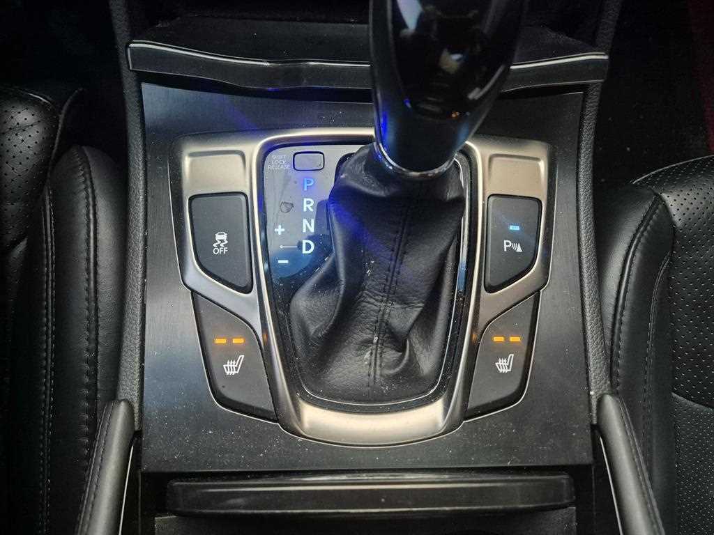 HYUNDAI Grandeur - Vista 10