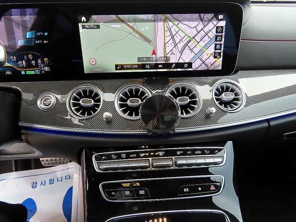 Mercedes Benz E class - Vista 12