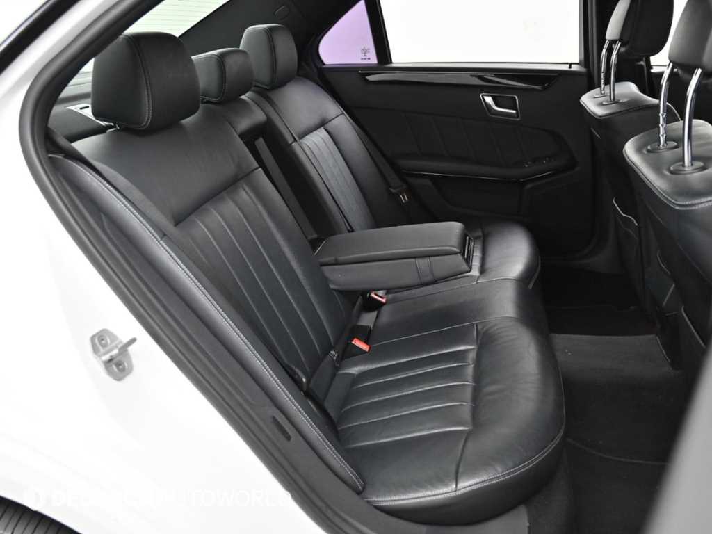 Mercedes Benz E class - Vista 12