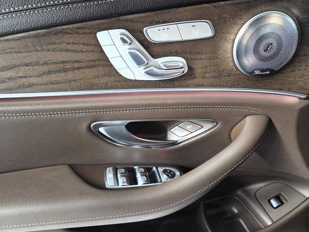 Mercedes Benz E class 2017 Blanco - Importación desde Corea - HF Imports Iquique - Foto 13