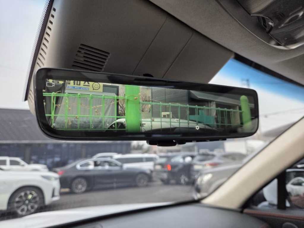 Genesis GV80 - Vista 9