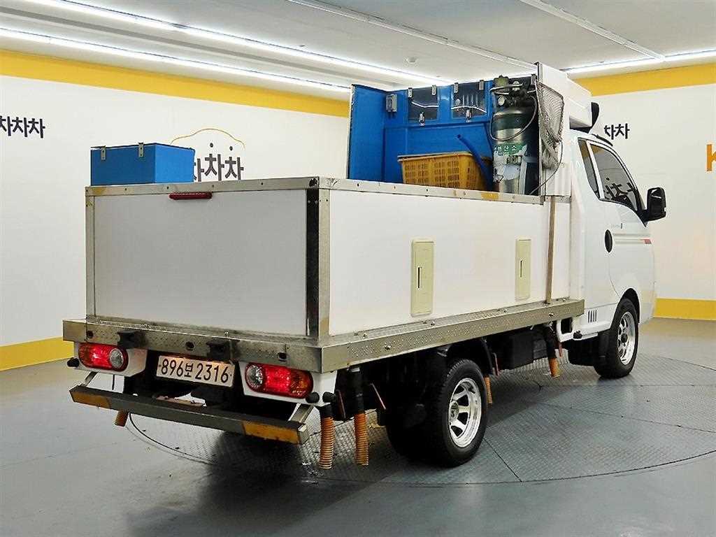 Small Truck (Completed) a live fish car - Vista 4