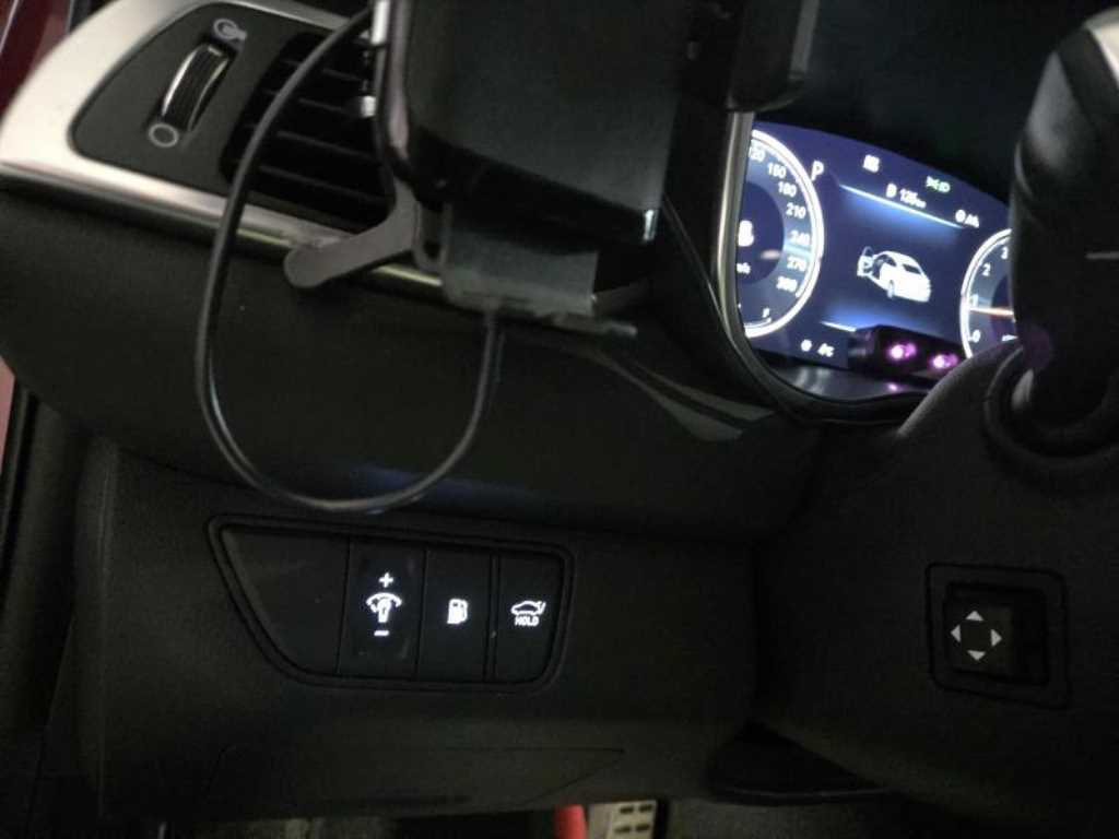 Genesis G70 - Vista 7