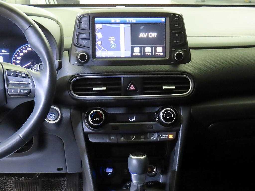 HYUNDAI Kona - Vista 11