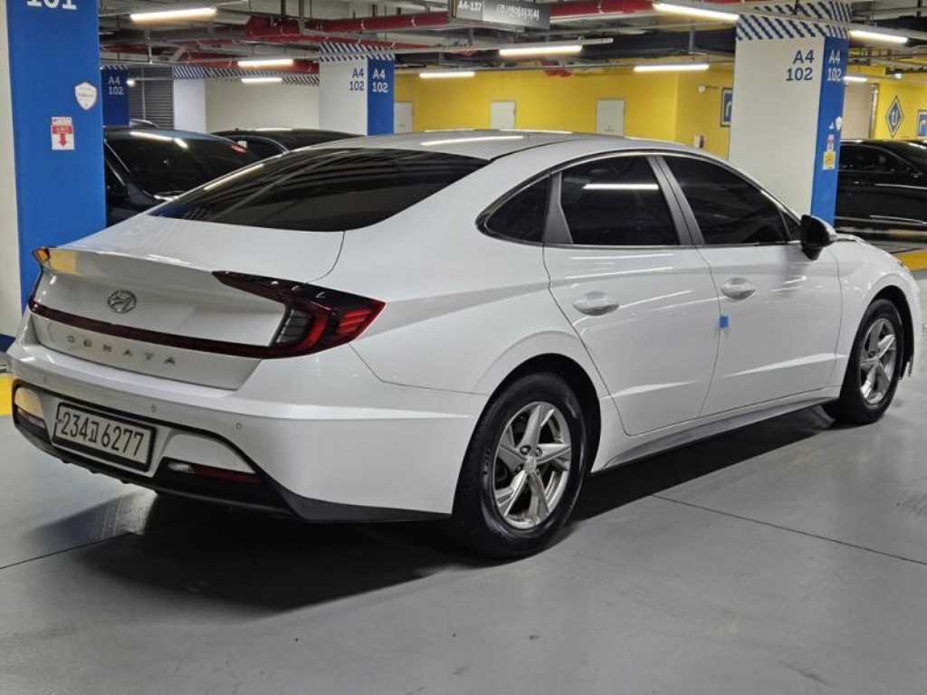 HYUNDAI Sonata - Vista 5