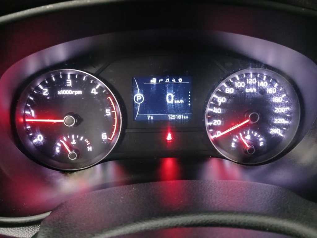 KIA Sportage - Vista 8