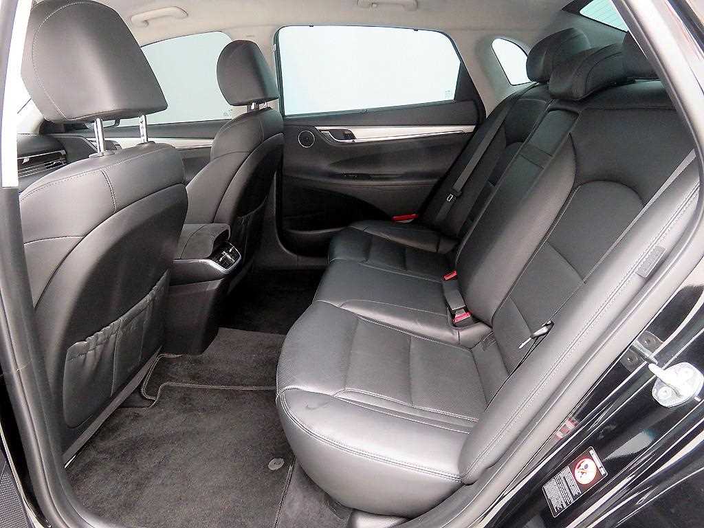 HYUNDAI Grandeur - Vista 7