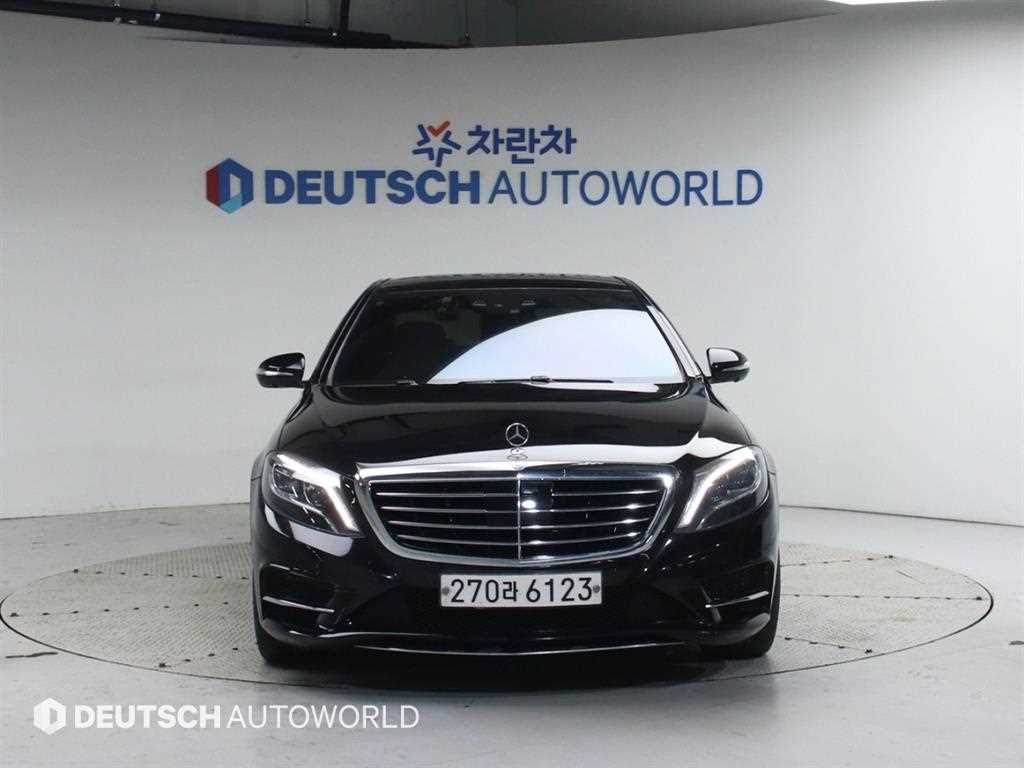 Mercedes Benz S Class - Vista 3