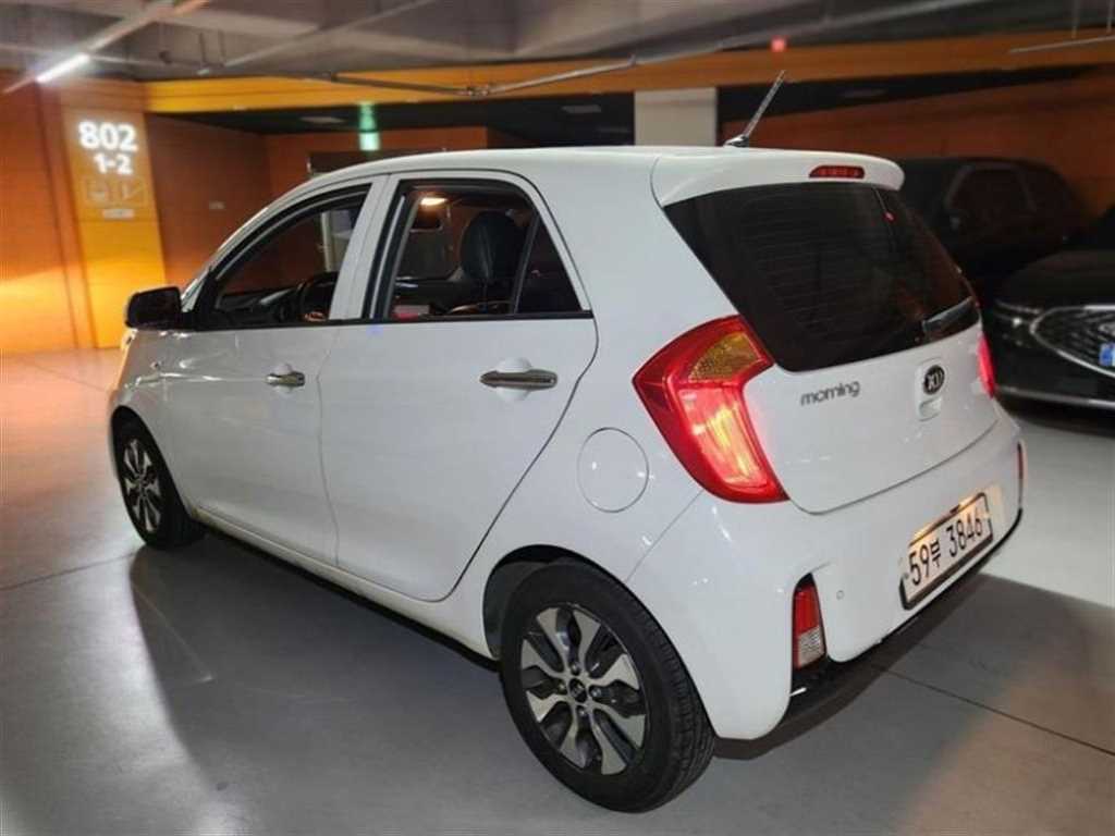 KIA Morning - Vista 3