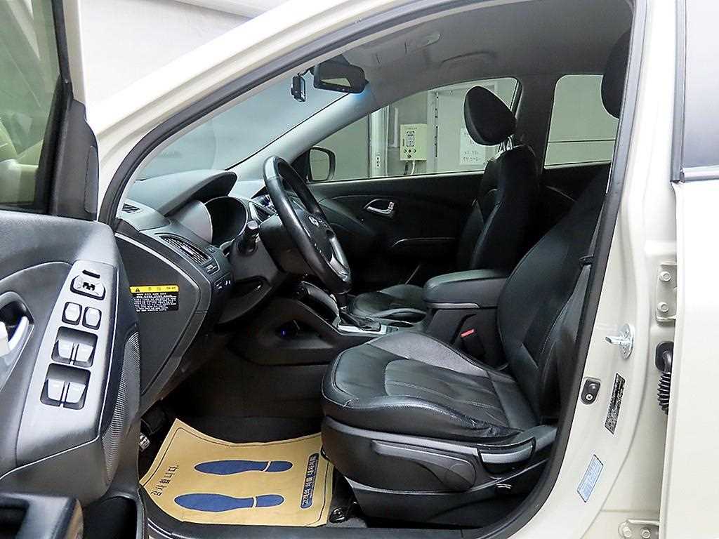 HYUNDAI Tucson - Vista 5