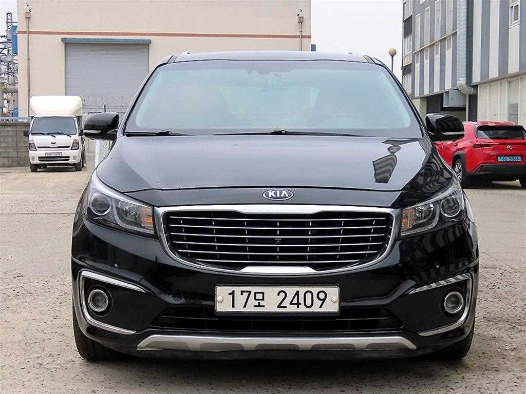 KIA Carnival 2015 Negro - Importación desde Corea - HF Imports Iquique - Foto 1