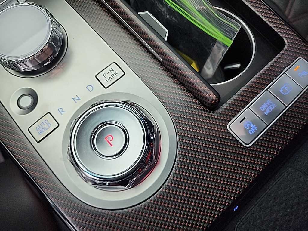 Genesis G80 - Vista 8