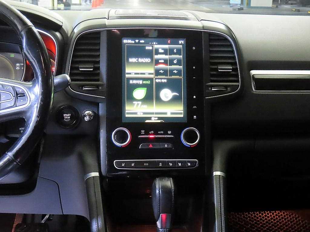 SAMSUNG QM6 - Vista 11