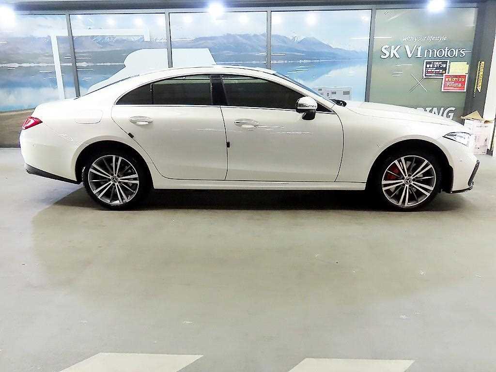 Mercedes Benz CLS Class - Vista 4