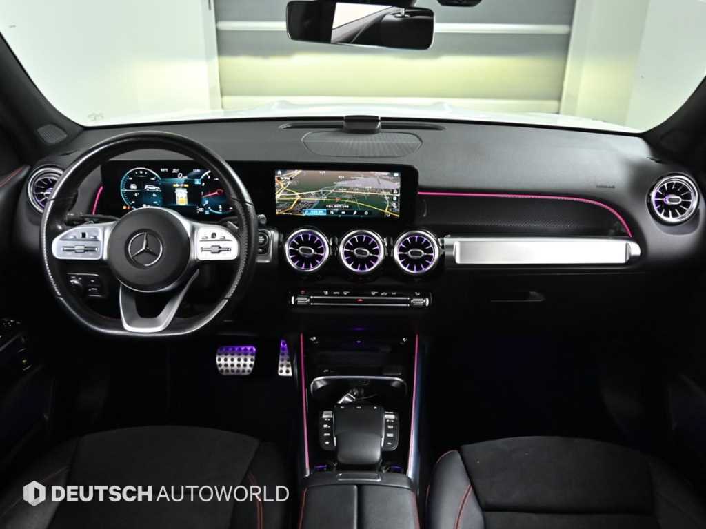 Mercedes Benz GLB Class - Vista 7