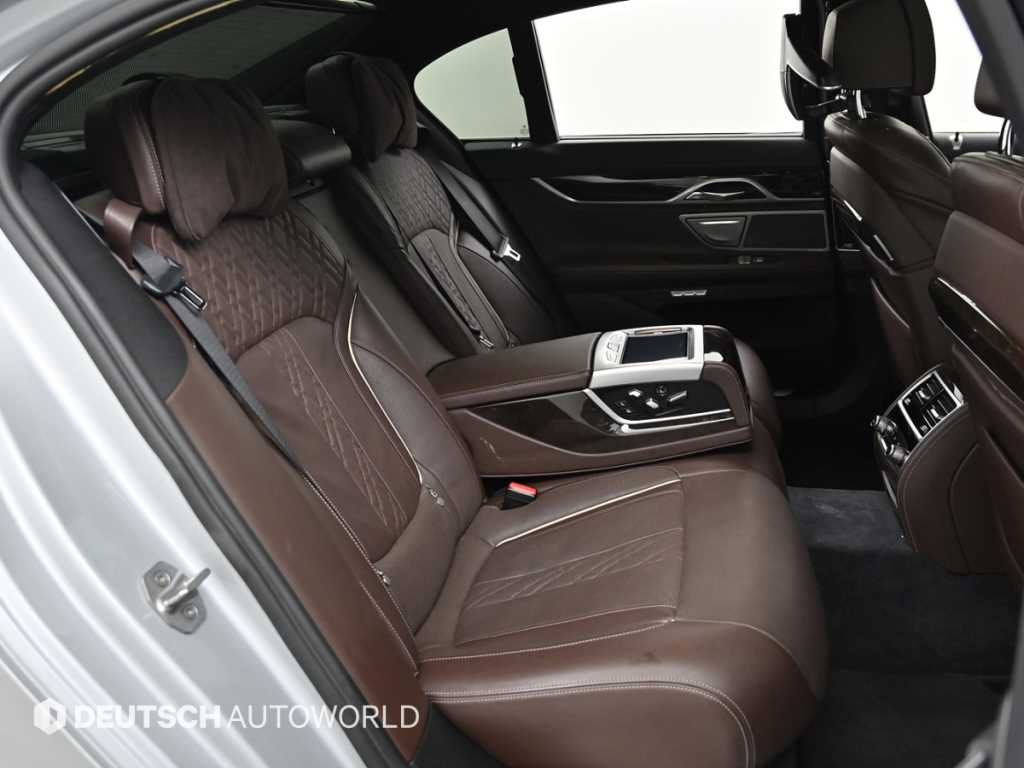 BMW 7 Series - Vista 12