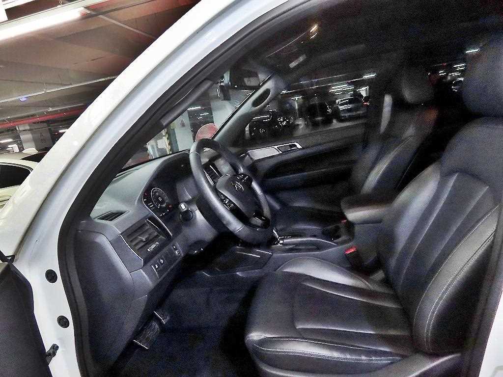 Ssangyong Rexton - Vista 6