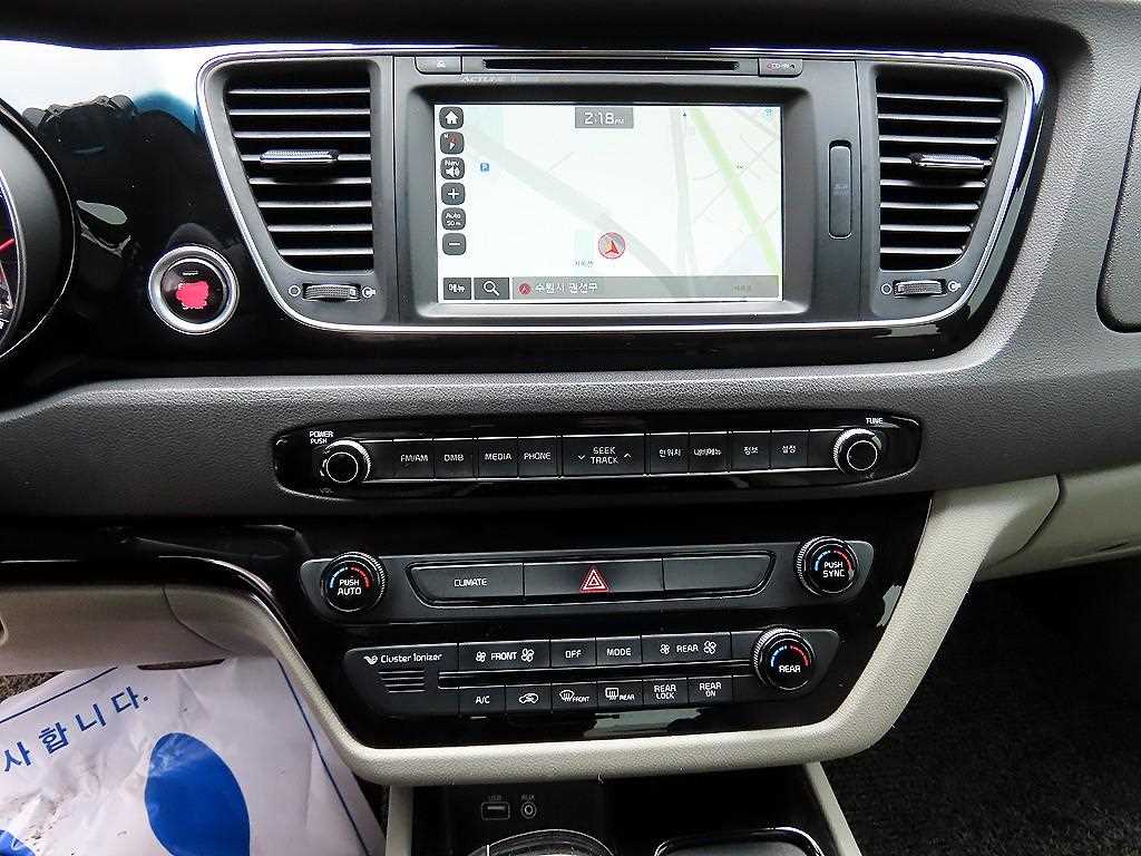 KIA Carnival 2015 Negro - Importación desde Corea - HF Imports Iquique - Foto 13