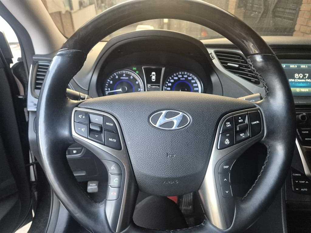 HYUNDAI Grandeur - Vista 7