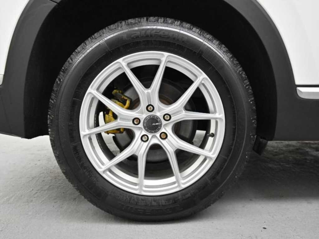 HYUNDAI Santa Fe - Vista 5