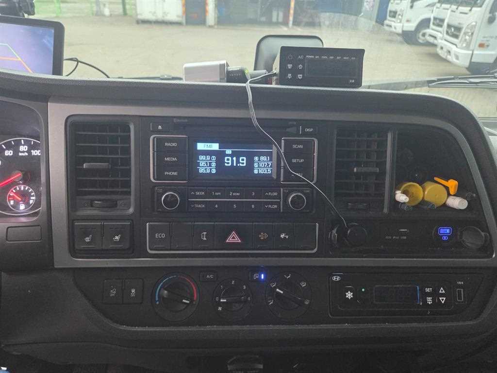 medium and large cargo truck 2022 Blanco - Importación desde Corea - HF Imports Iquique - Foto 15