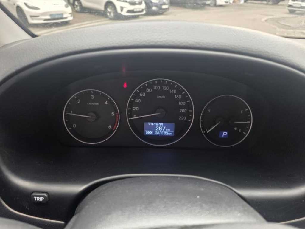 HYUNDAI Starex - Vista 4