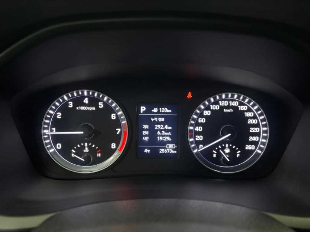 HYUNDAI Sonata - Vista 10