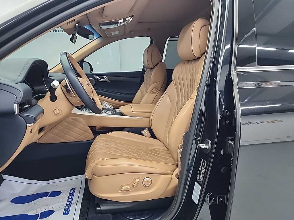 Genesis GV80 - Vista 11