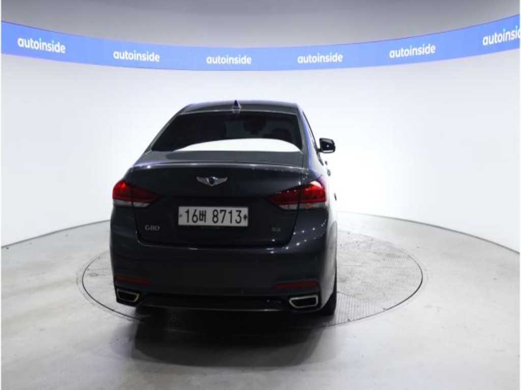 Genesis G80 - Vista 5