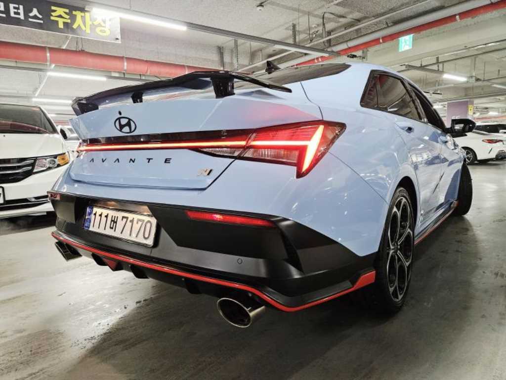 HYUNDAI Avante - Vista 5