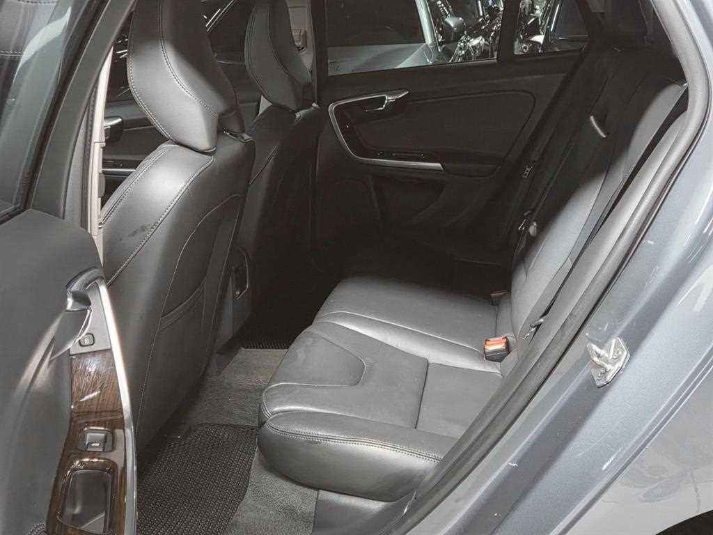 Volvo V60 - Vista 11