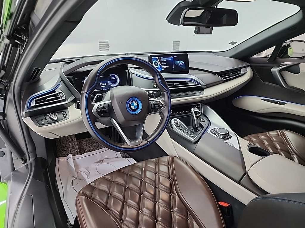 BMW i8 - Vista 6