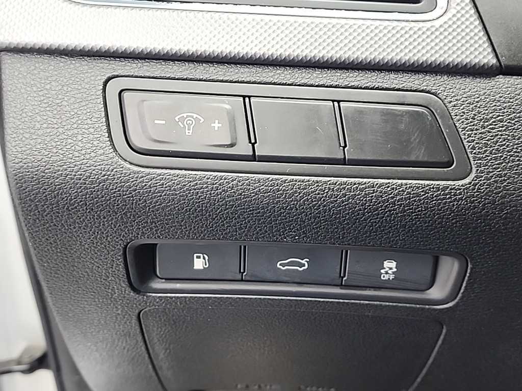 HYUNDAI Sonata 2016 Plateado - Importación desde Corea - HF Imports Iquique - Foto 17