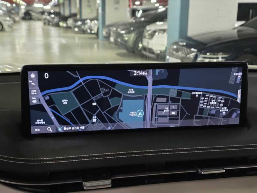 Genesis GV70 - Vista 11