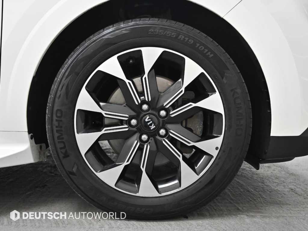 KIA Carnival - Vista 5