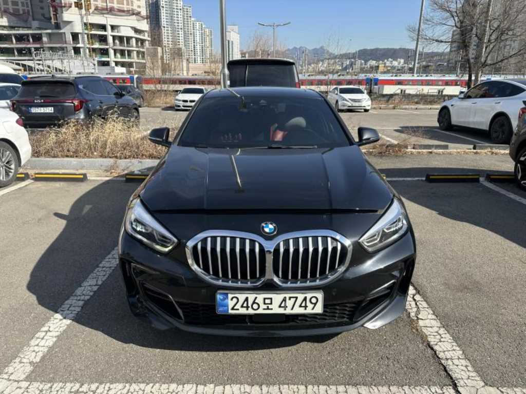 BMW 1 series 2021 - Importación desde Corea - HF Imports Iquique - Foto 1