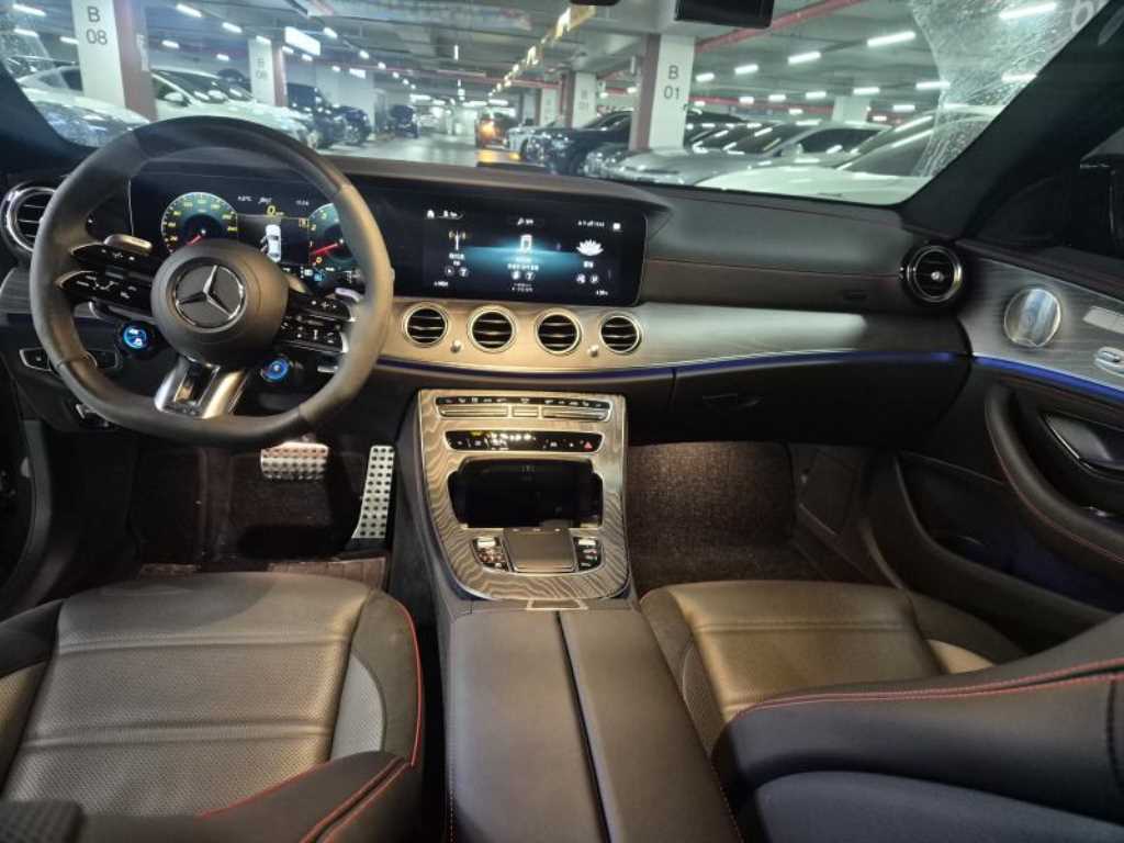 Mercedes Benz E class - Vista 10