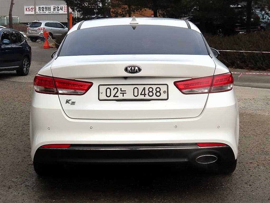 KIA K5 - Vista 4