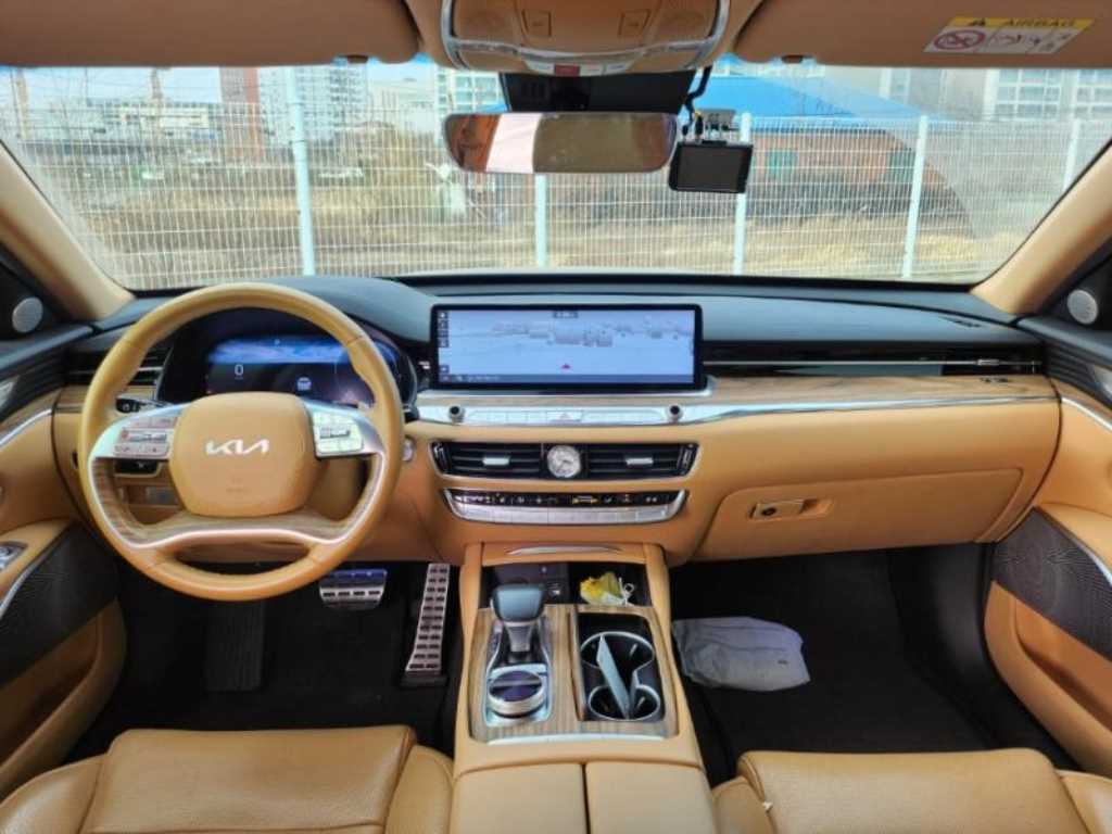 KIA K9 - Vista 9