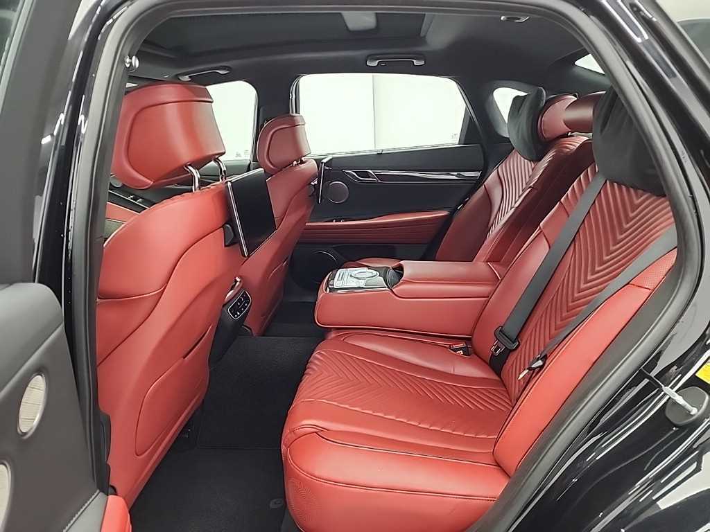 Genesis G80 - Vista 12