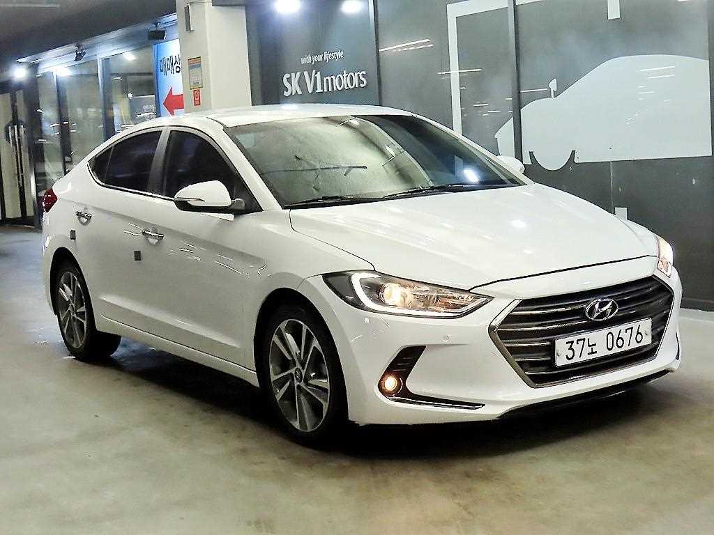 HYUNDAI Avante 2016 Blanco - Importación desde Corea - HF Imports Iquique - Foto 1