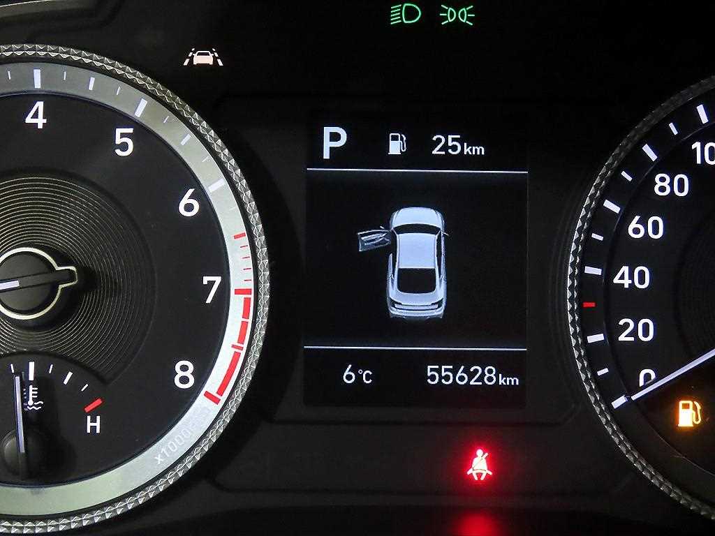 HYUNDAI Sonata - Vista 9