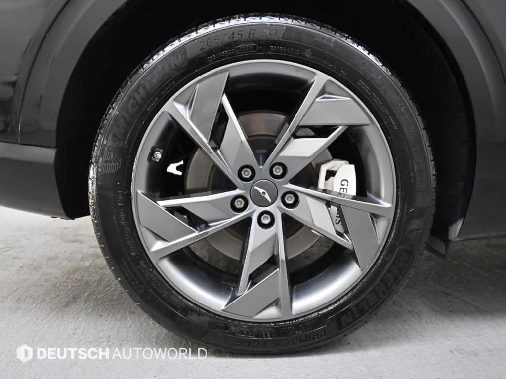 Genesis GV70 - Vista 5